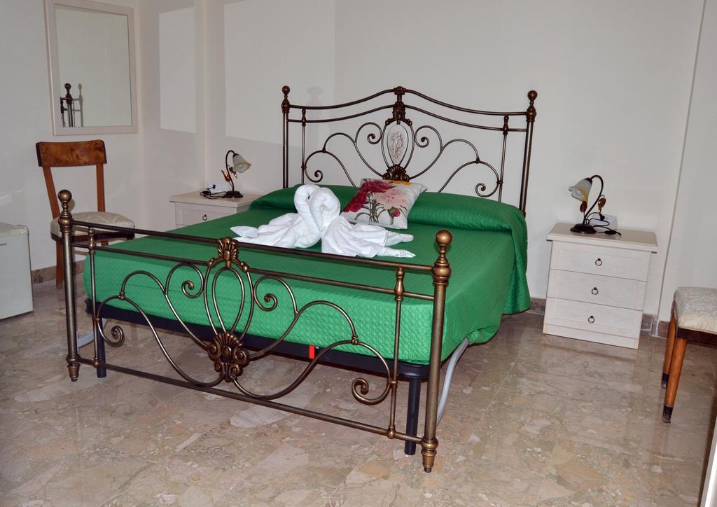 Palazzo Graziano Hotel Terrasini Ngoại thất bức ảnh